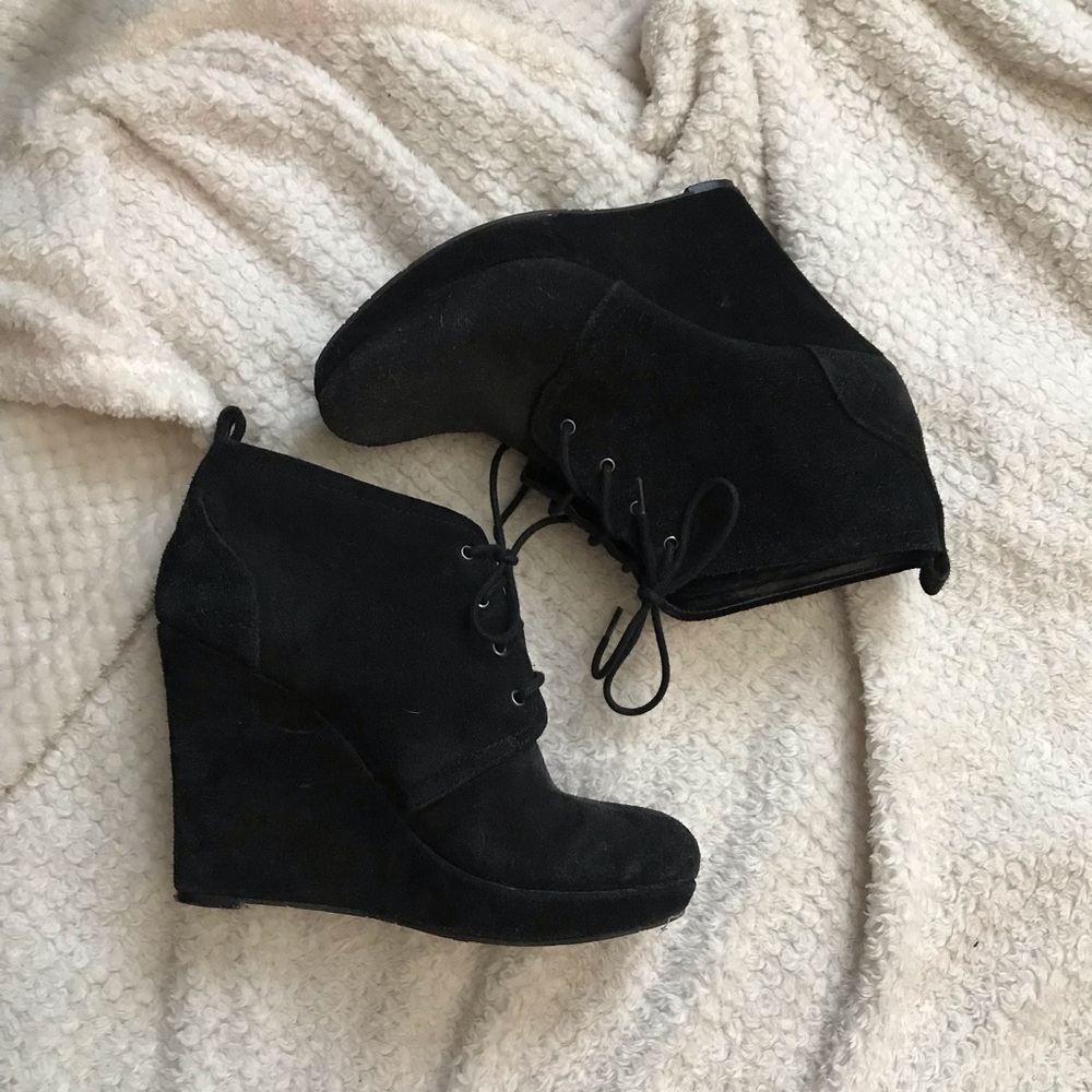 Jessica Simpson Catcher Booties